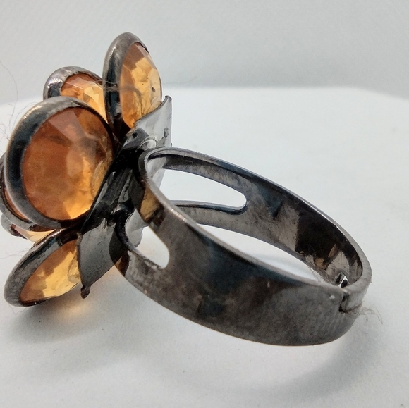 Fashion Adjustable Flower Ring - Picture 3 of 3